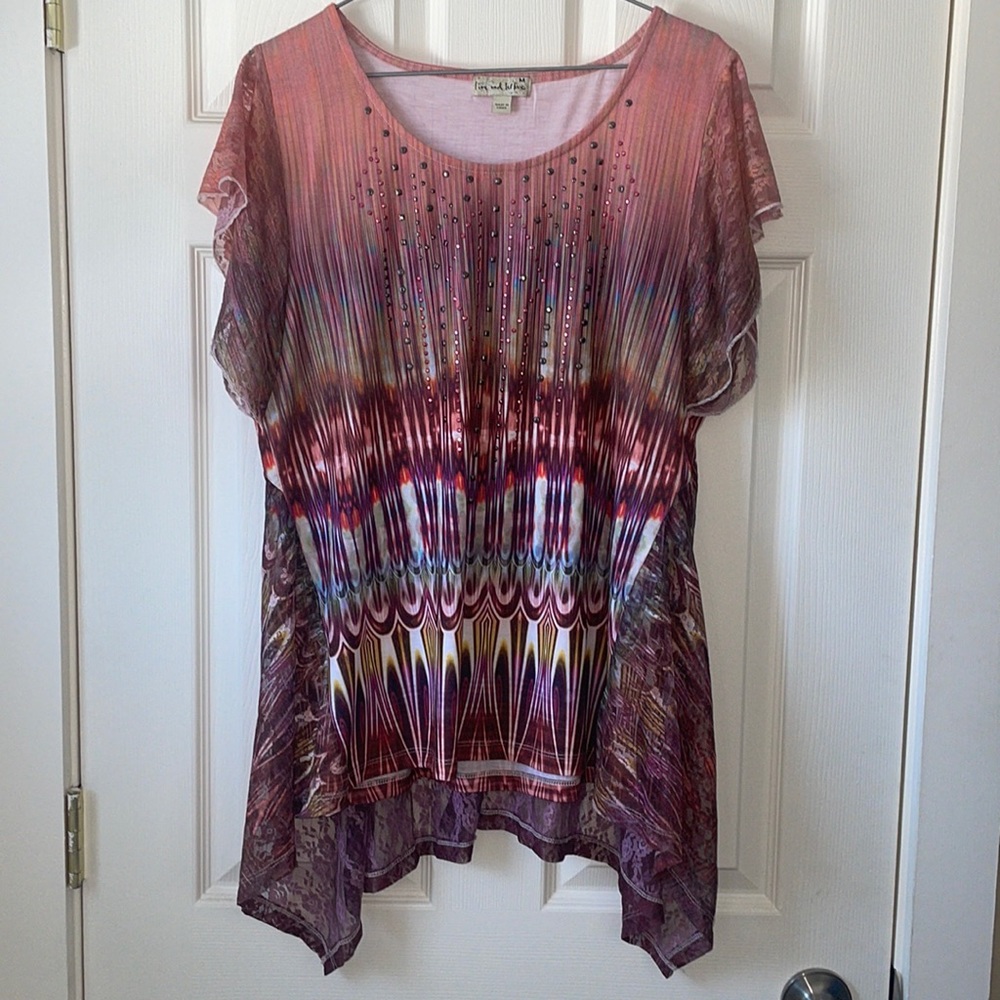 💕Live and let Live size medium women’s top